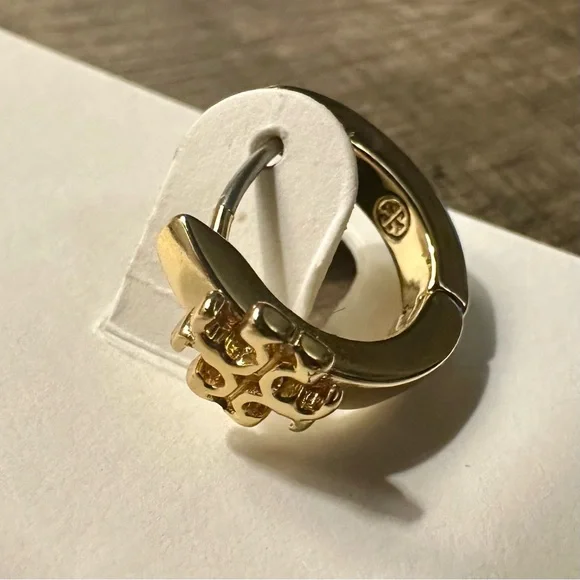 New Auth TORY BURCH ICON HUGGIE EARRINGS in Gold on TB Earring Card - Picture 5 of 12